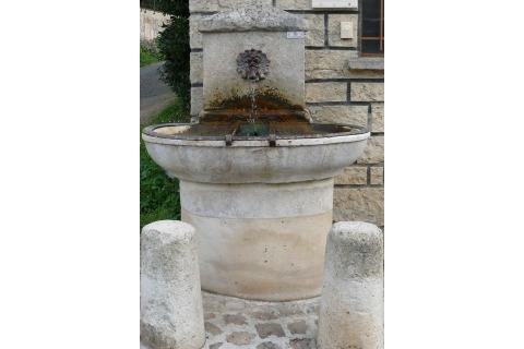 Fontaine rue de la Tuilerie